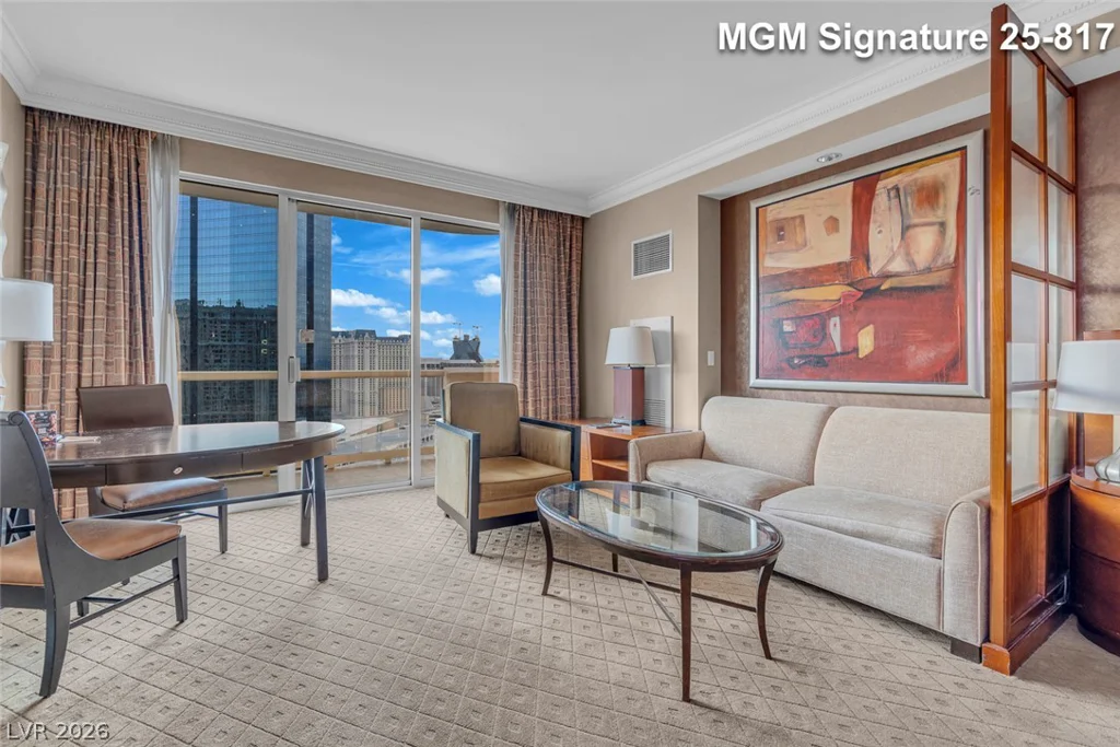 125 Harmon, Las Vegas, NV 89109