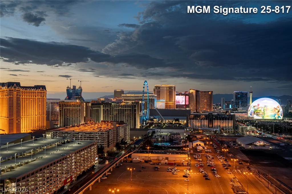 125 Harmon, Las Vegas, NV 89109