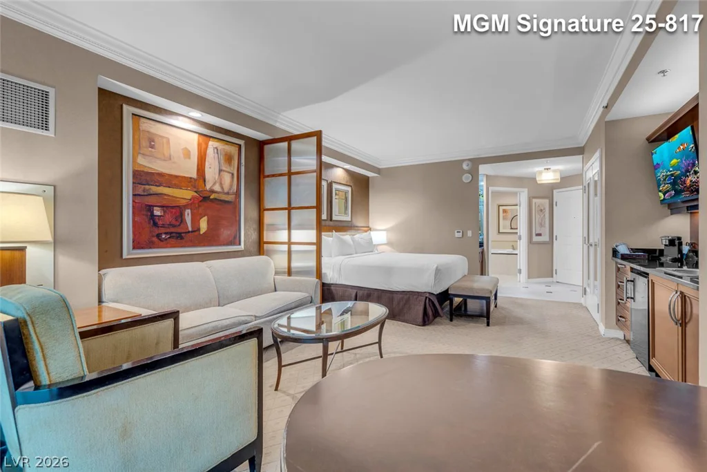 125 Harmon, Las Vegas, NV 89109