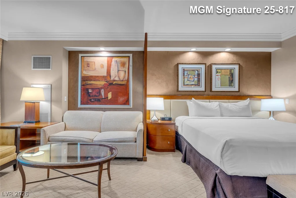 125 Harmon, Las Vegas, NV 89109