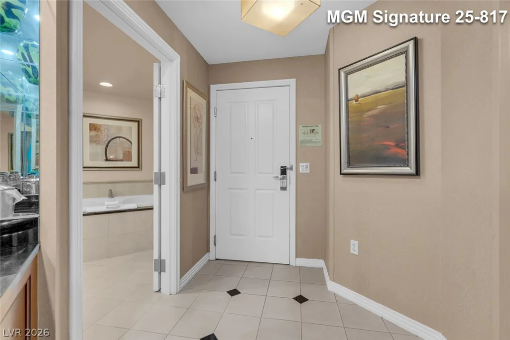 125 Harmon, Las Vegas, NV 89109