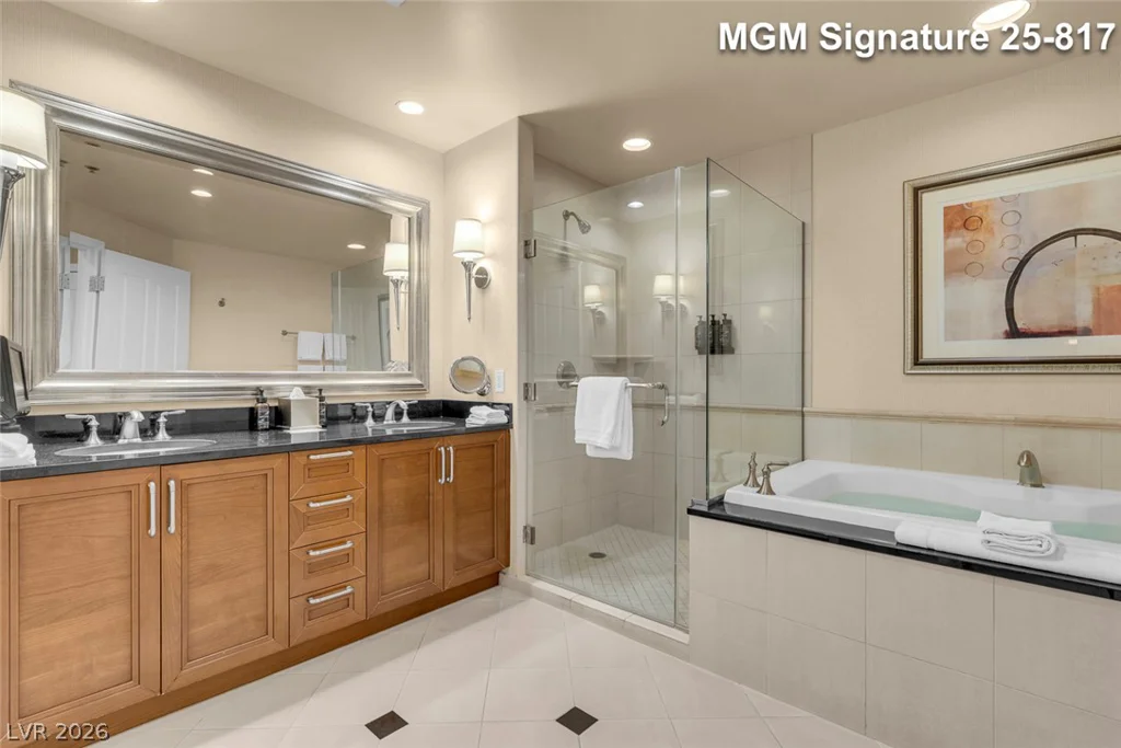 125 Harmon, Las Vegas, NV 89109