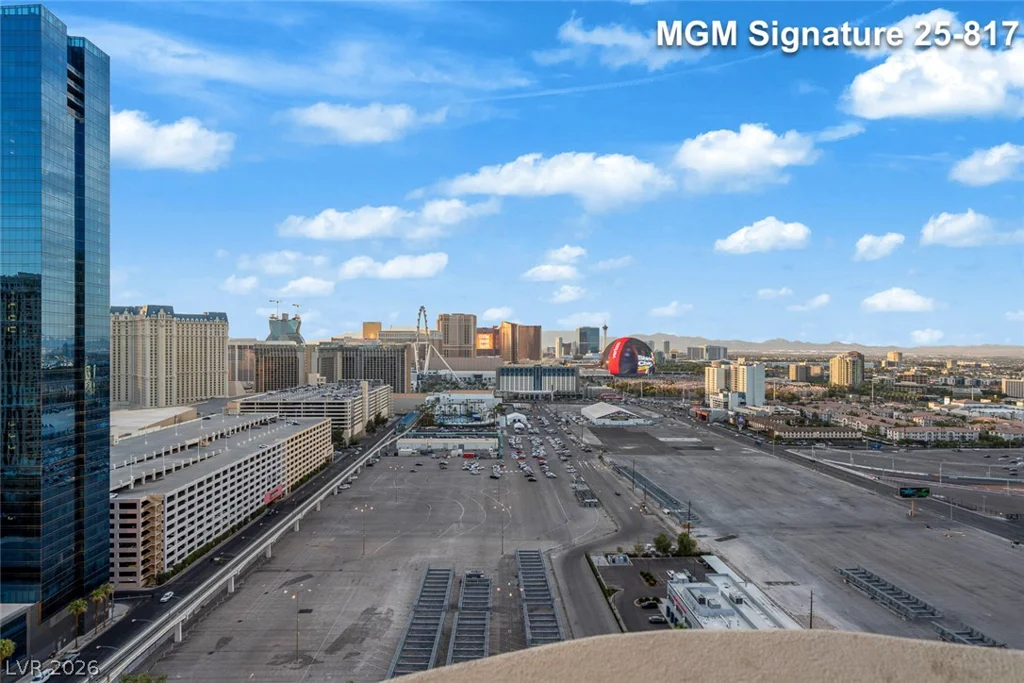 125 Harmon, Las Vegas, NV 89109