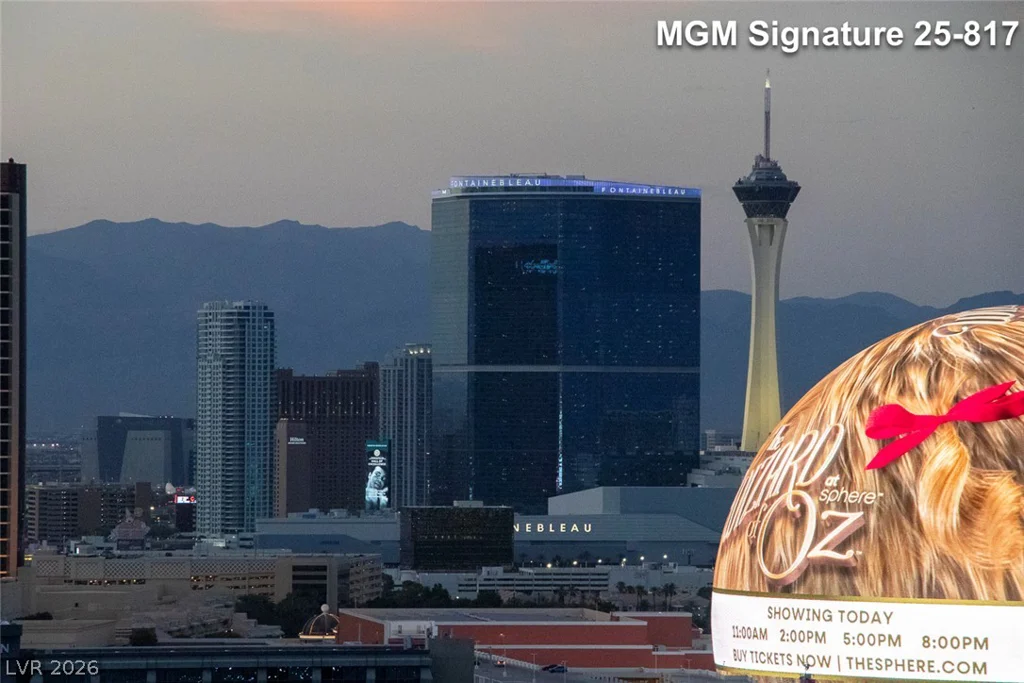 125 Harmon, Las Vegas, NV 89109