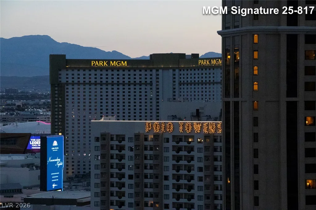 125 Harmon, Las Vegas, NV 89109