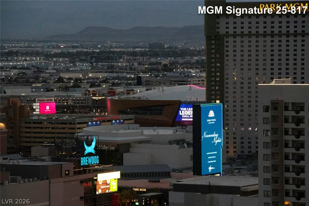 125 Harmon, Las Vegas, NV 89109