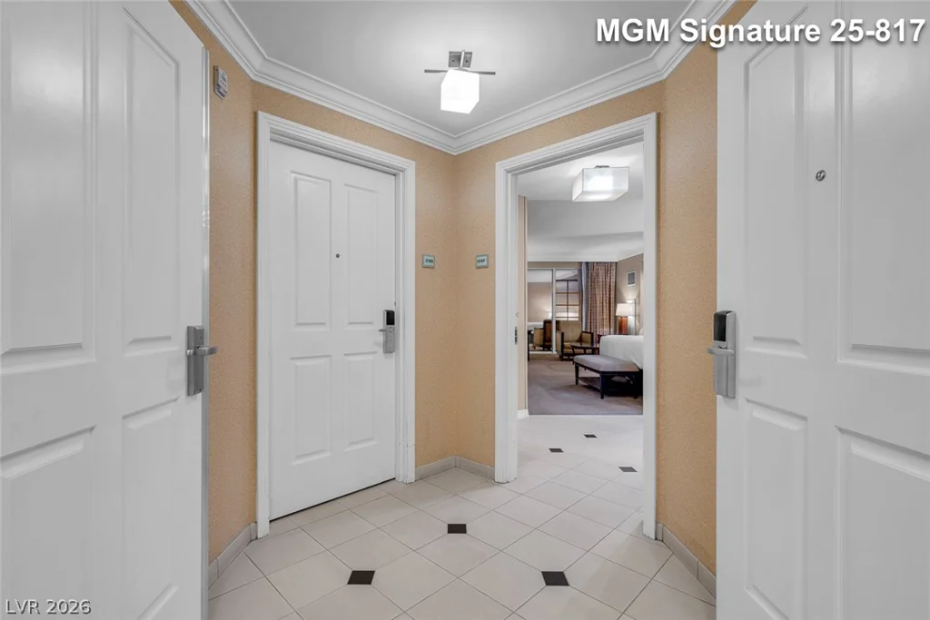 125 Harmon, Las Vegas, NV 89109