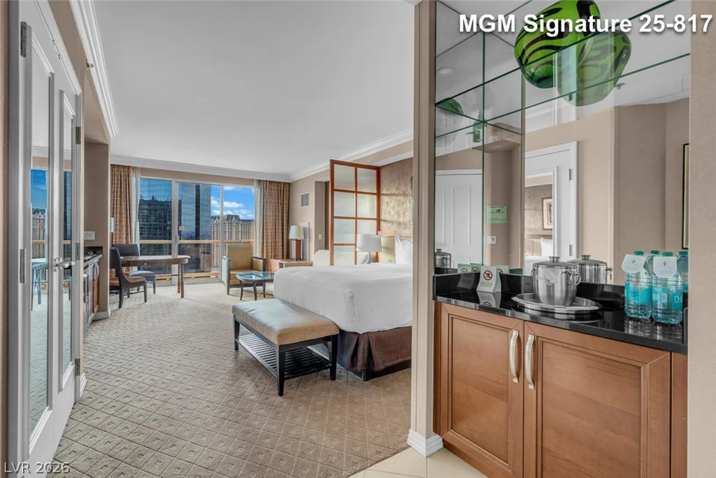 125 Harmon, Las Vegas, NV 89109