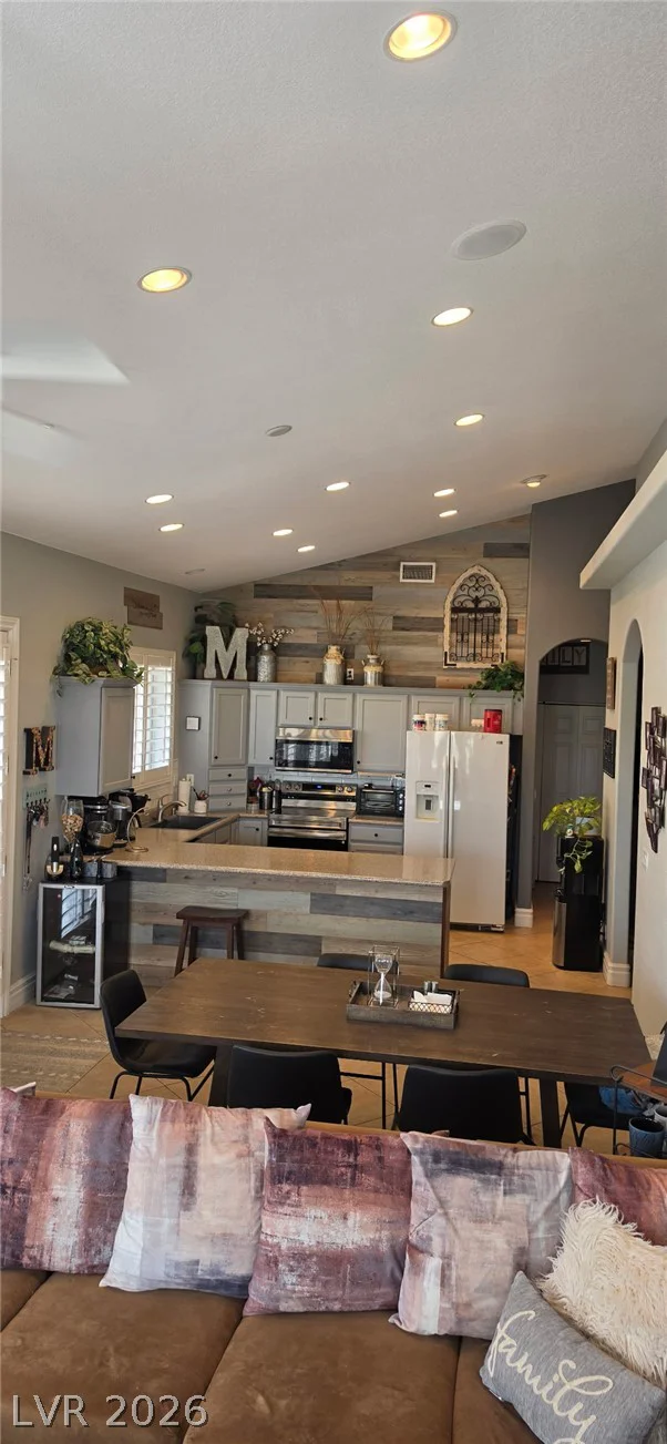 622 Parawan, Henderson, NV 89015