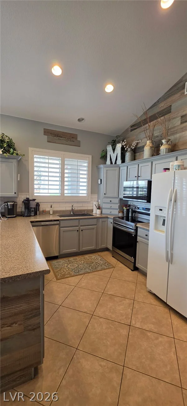 622 Parawan, Henderson, NV 89015