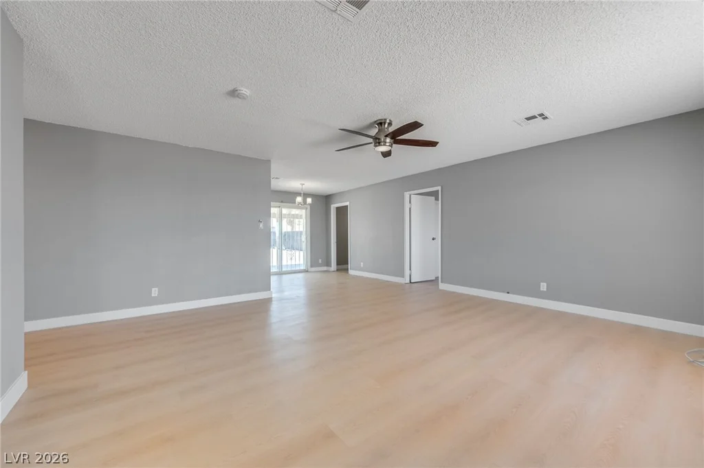 3570 Irwin, Las Vegas, NV 89115