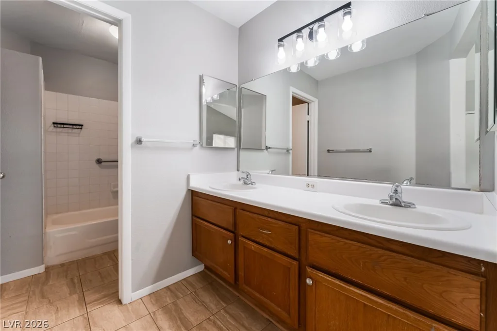 4021 Broadriver, Las Vegas, NV 89108