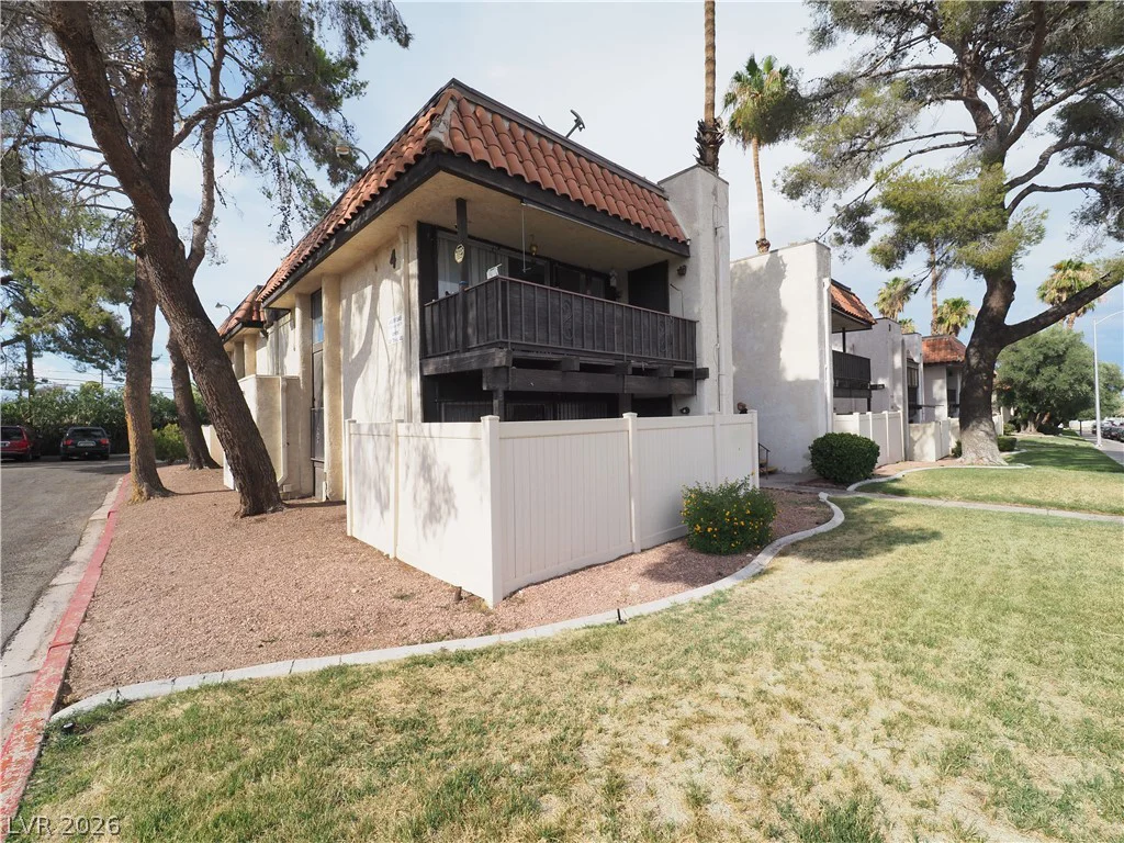 1370 Vegas Valley, Las Vegas, NV 89169