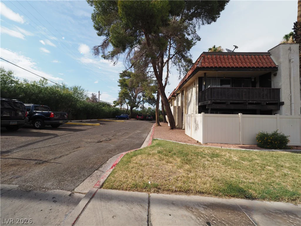 1370 Vegas Valley, Las Vegas, NV 89169