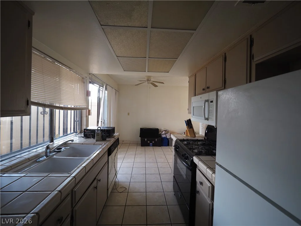1370 Vegas Valley, Las Vegas, NV 89169