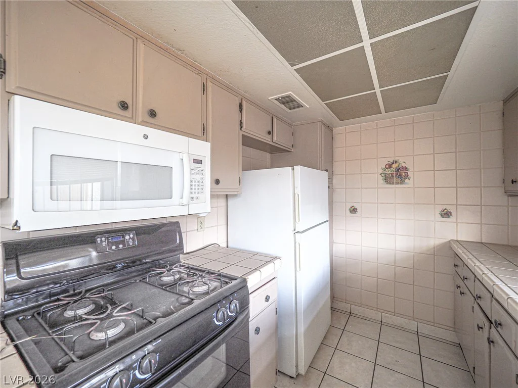 1370 Vegas Valley, Las Vegas, NV 89169