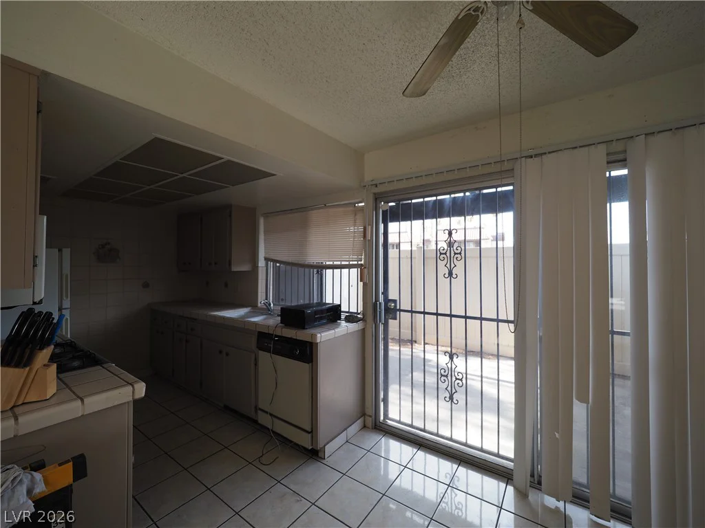 1370 Vegas Valley, Las Vegas, NV 89169