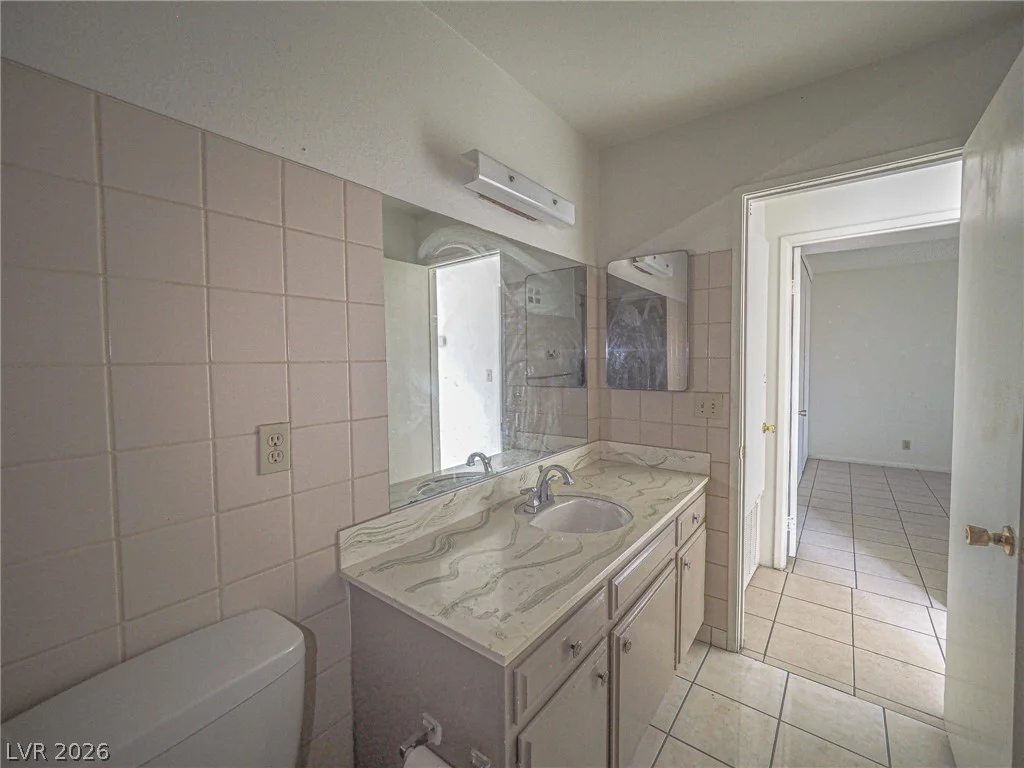 1370 Vegas Valley, Las Vegas, NV 89169