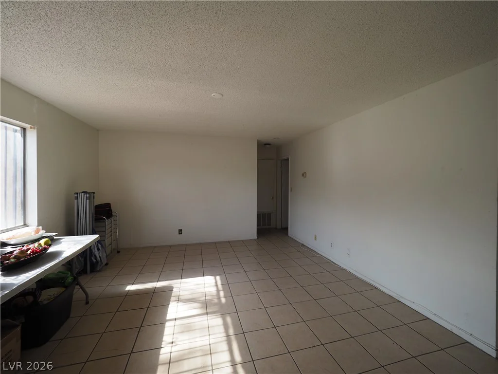 1370 Vegas Valley, Las Vegas, NV 89169