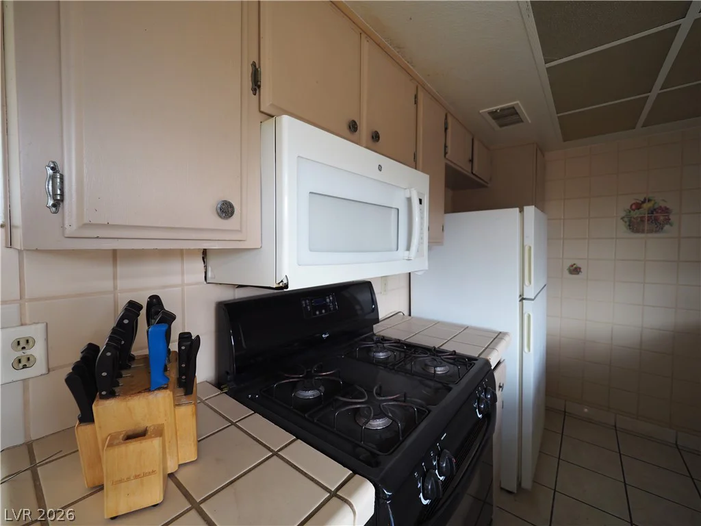 1370 Vegas Valley, Las Vegas, NV 89169