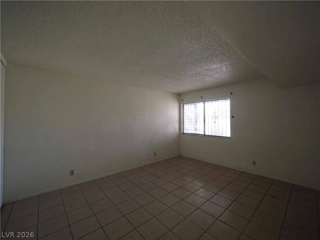 1370 Vegas Valley, Las Vegas, NV 89169