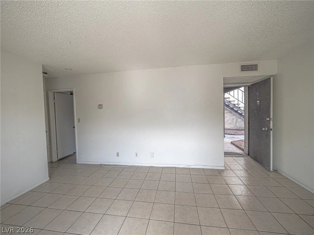 1370 Vegas Valley, Las Vegas, NV 89169