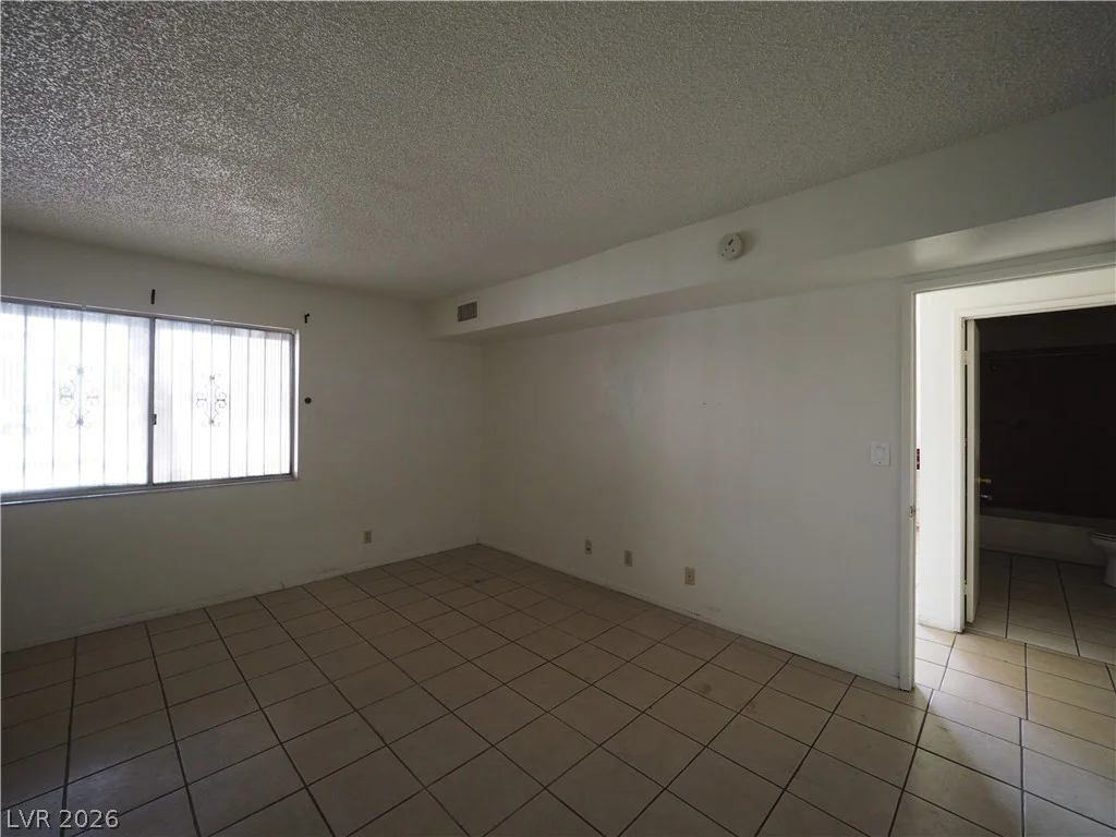 1370 Vegas Valley, Las Vegas, NV 89169