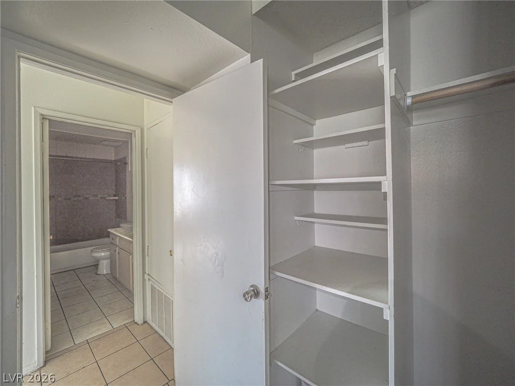 1370 Vegas Valley, Las Vegas, NV 89169