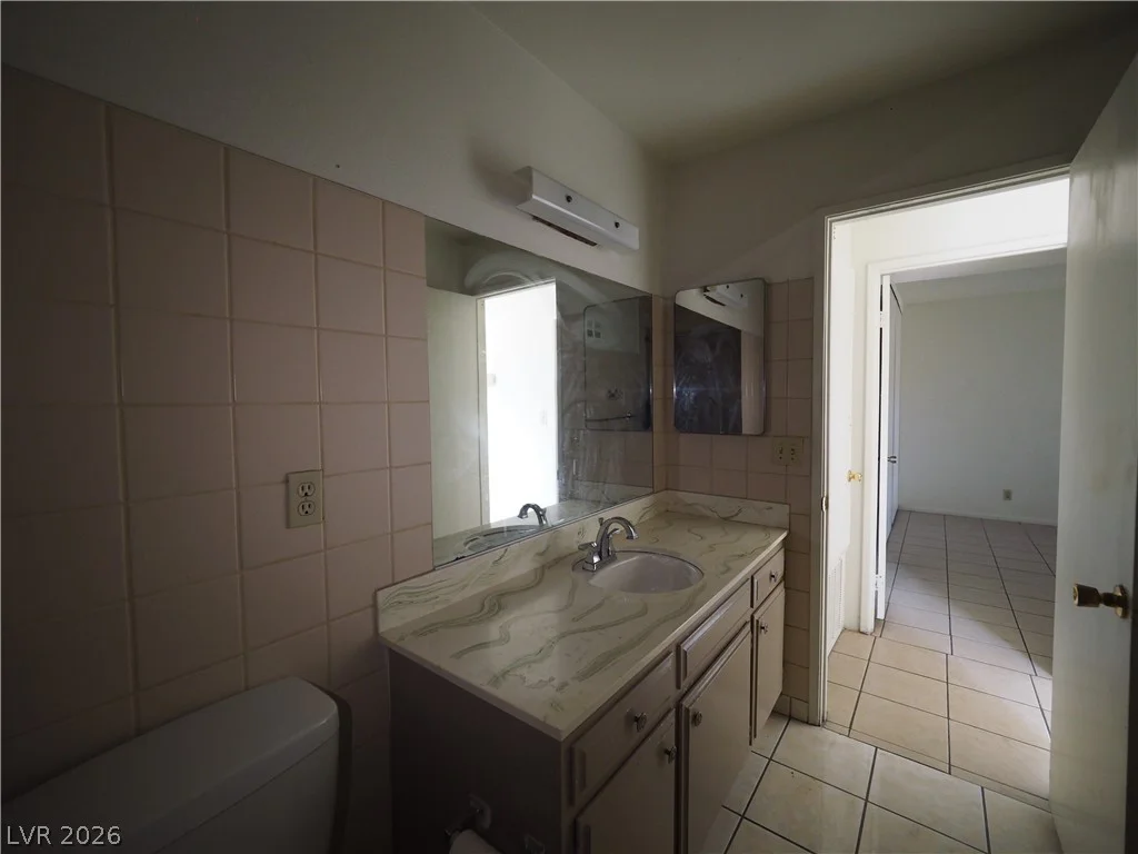 1370 Vegas Valley, Las Vegas, NV 89169