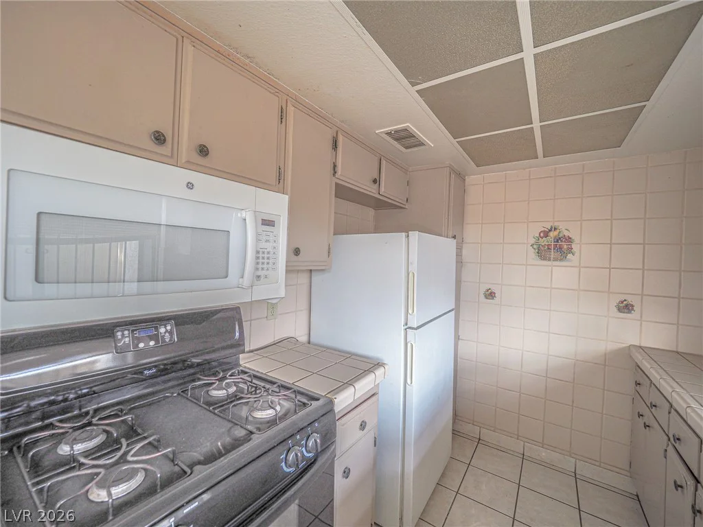 1370 Vegas Valley, Las Vegas, NV 89169