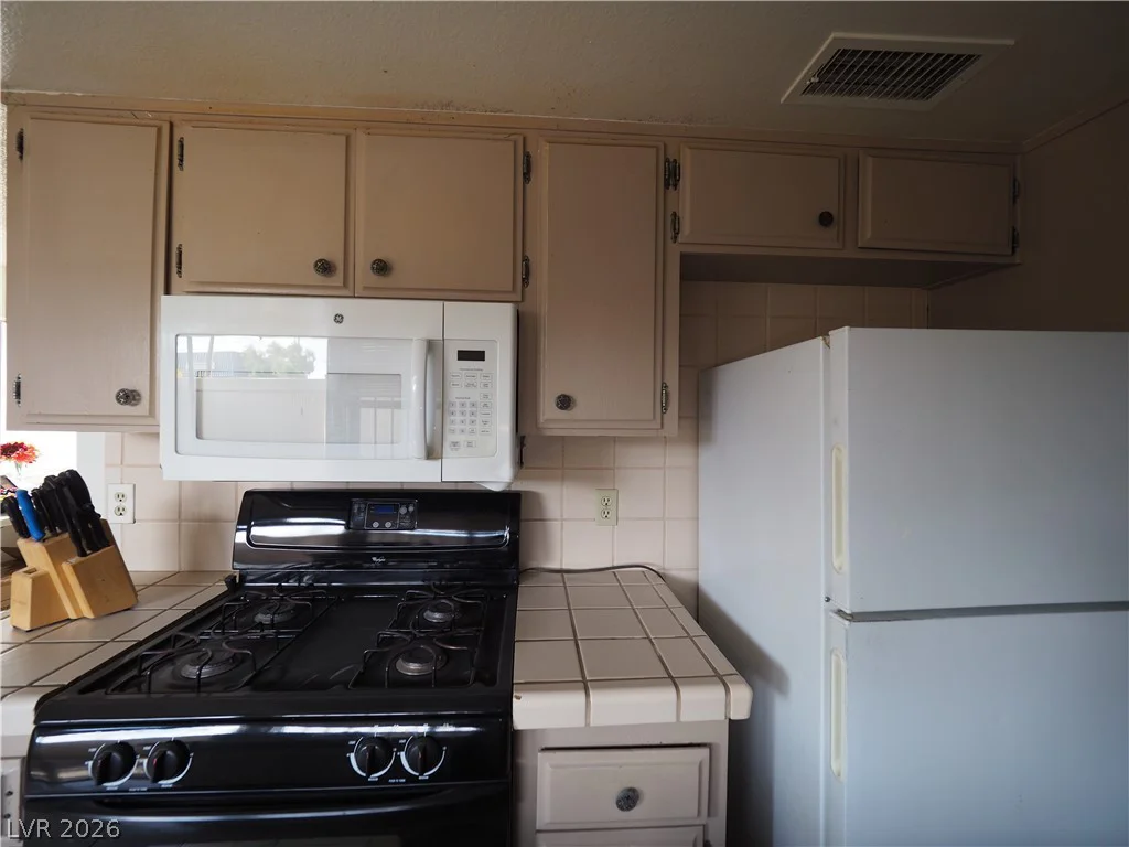 1370 Vegas Valley, Las Vegas, NV 89169