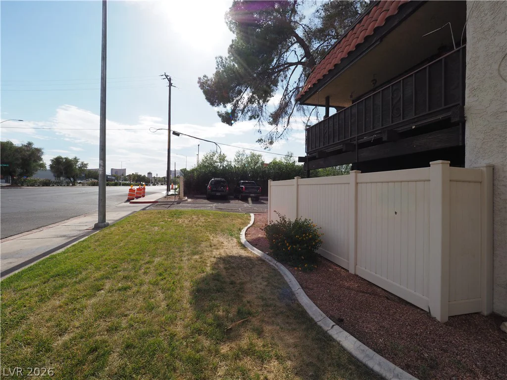 1370 Vegas Valley, Las Vegas, NV 89169