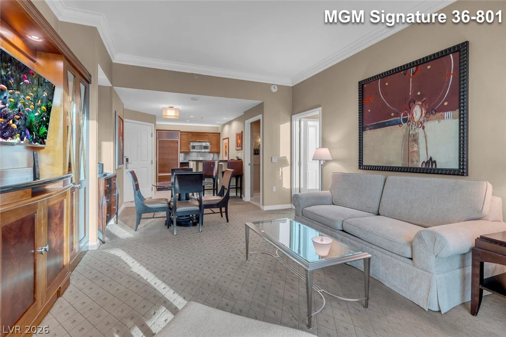 125 Harmon, Las Vegas, NV 89109