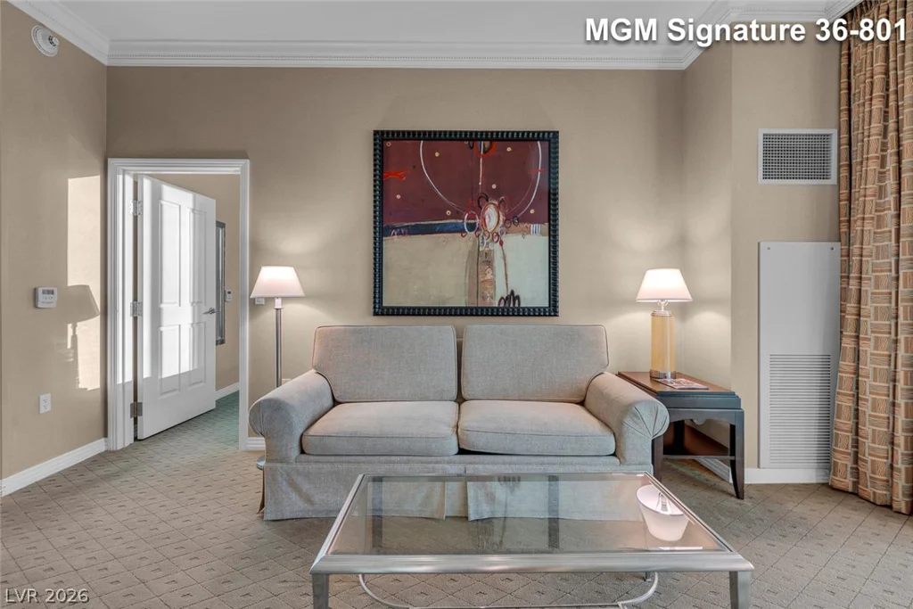 125 Harmon, Las Vegas, NV 89109