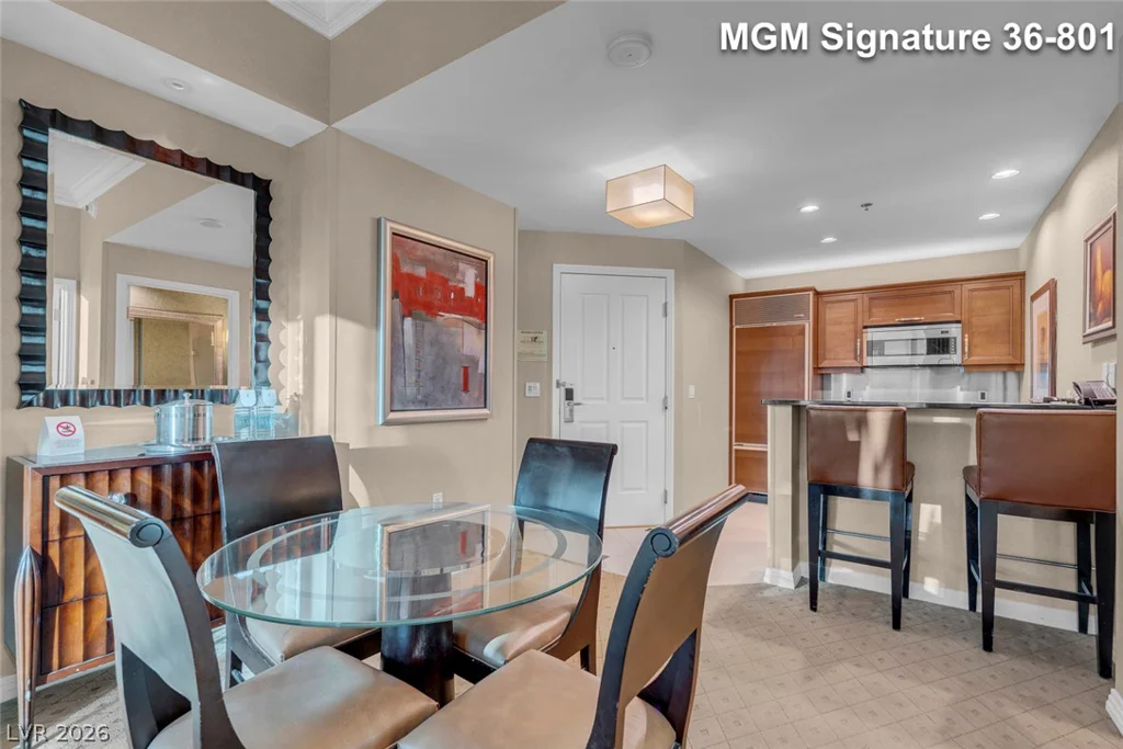 125 Harmon, Las Vegas, NV 89109