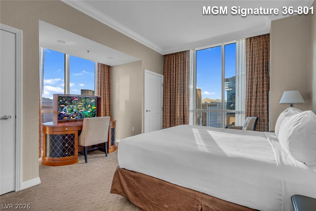 125 Harmon, Las Vegas, NV 89109