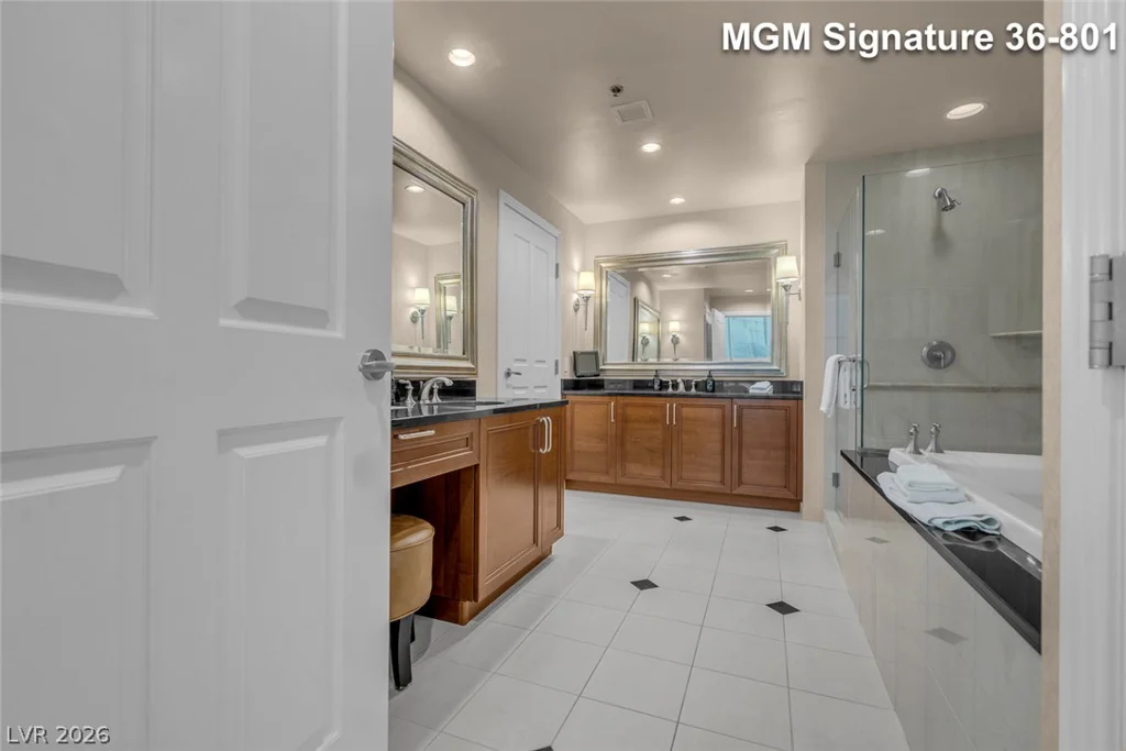 125 Harmon, Las Vegas, NV 89109