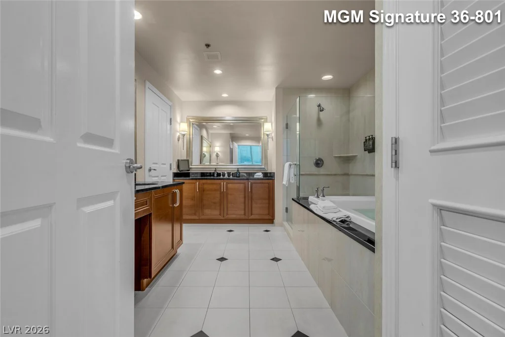 125 Harmon, Las Vegas, NV 89109