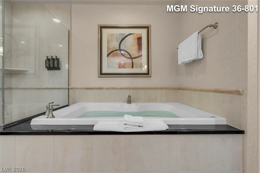 125 Harmon, Las Vegas, NV 89109