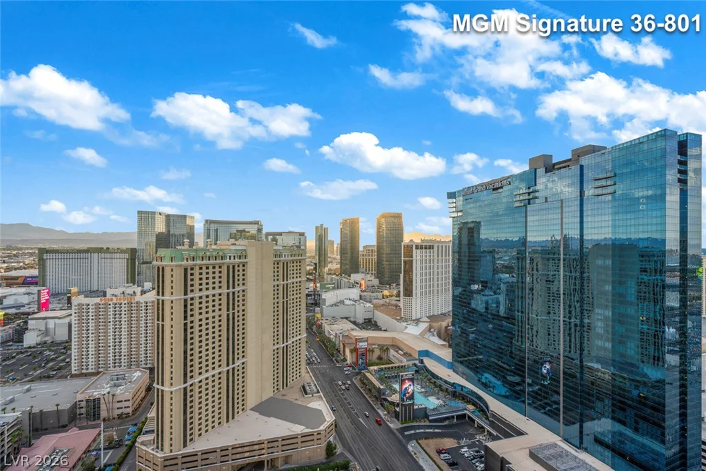 125 Harmon, Las Vegas, NV 89109