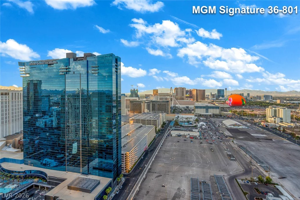 125 Harmon, Las Vegas, NV 89109