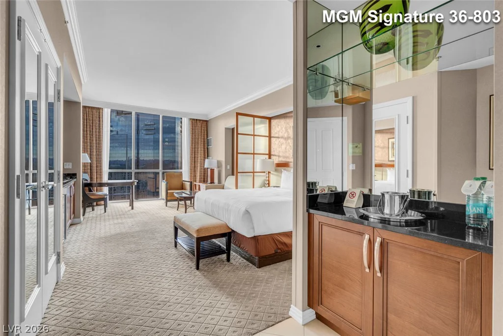 125 Harmon, Las Vegas, NV 89109