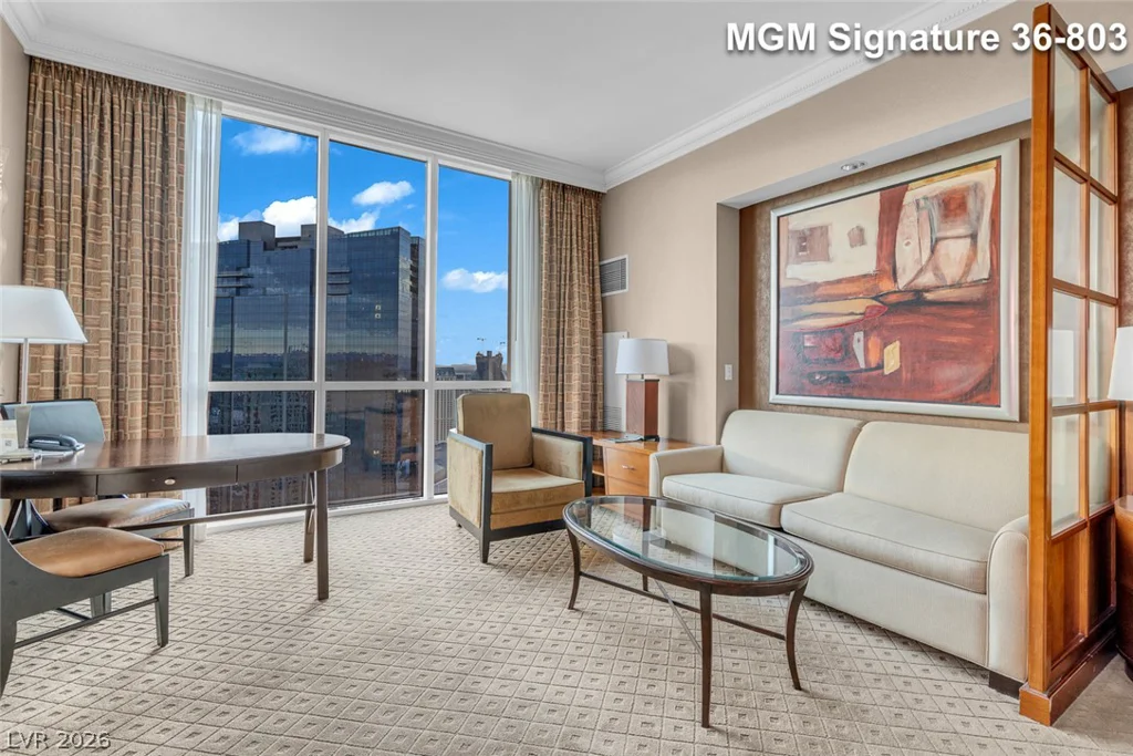 125 Harmon, Las Vegas, NV 89109