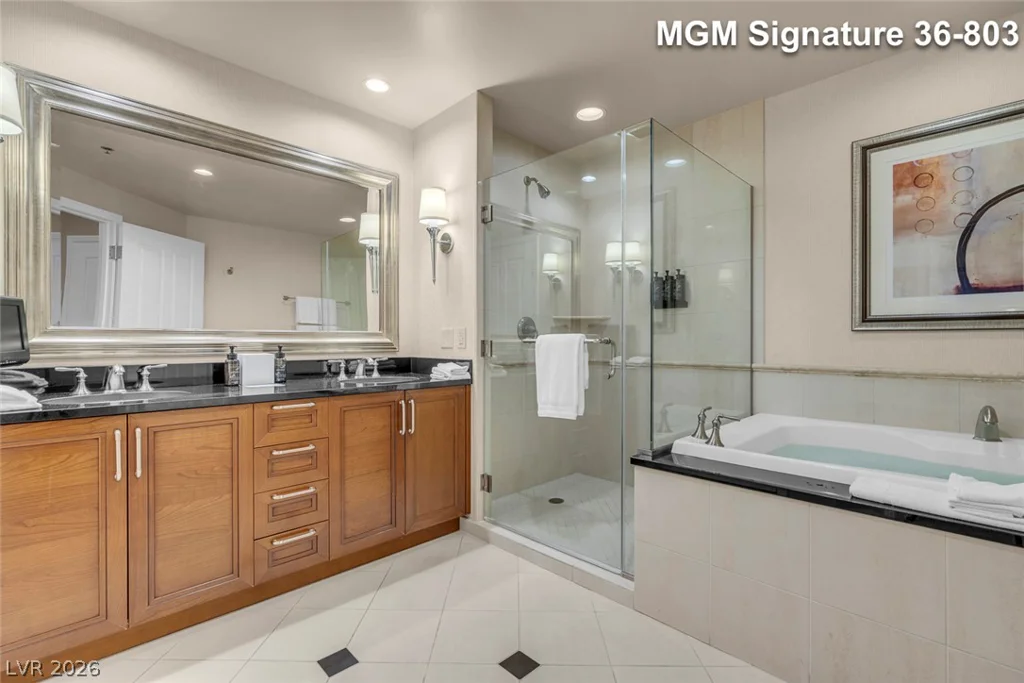 125 Harmon, Las Vegas, NV 89109