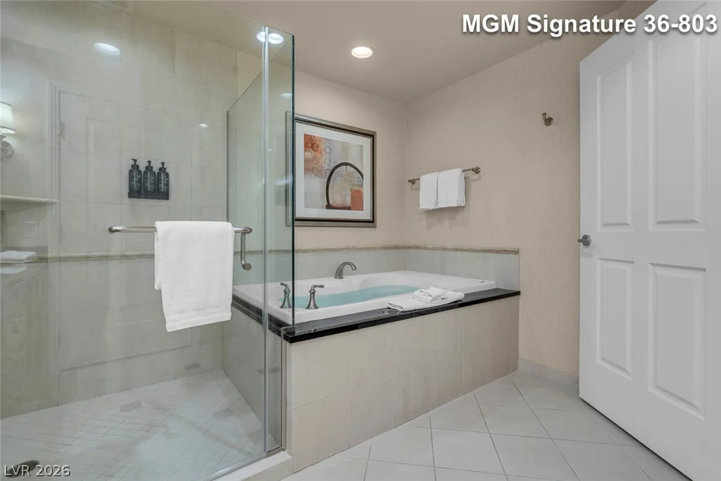 125 Harmon, Las Vegas, NV 89109