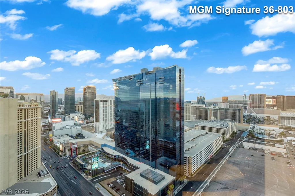 125 Harmon, Las Vegas, NV 89109