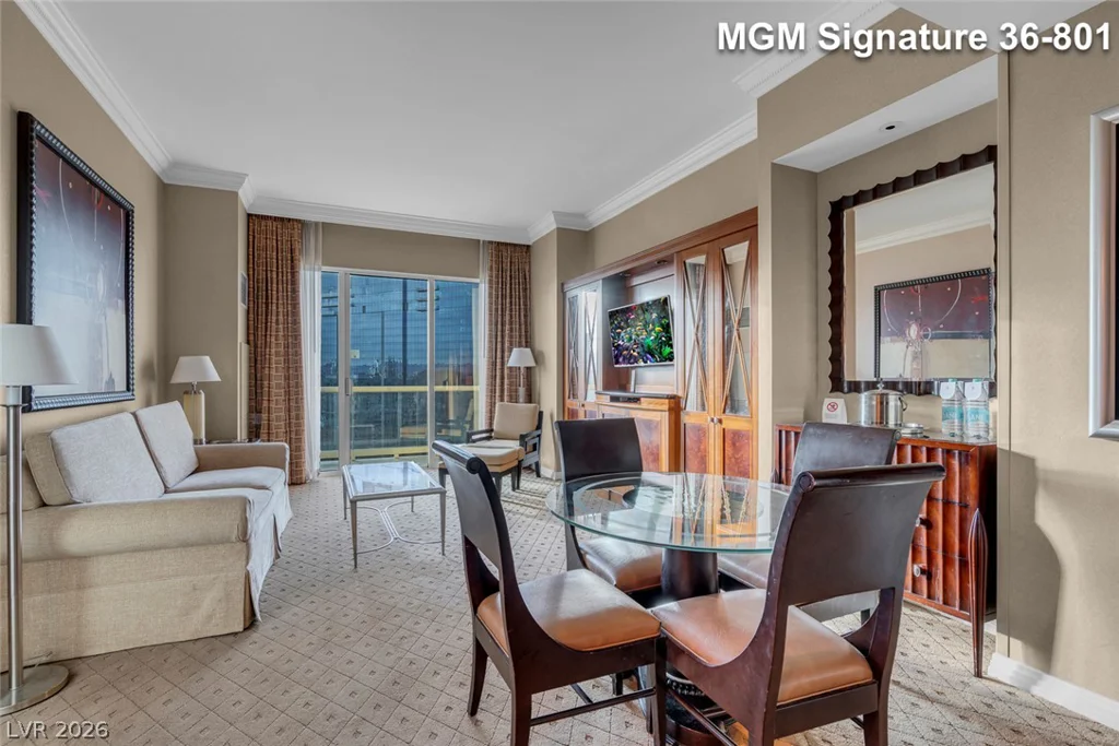 125 Harmon, Las Vegas, NV 89109