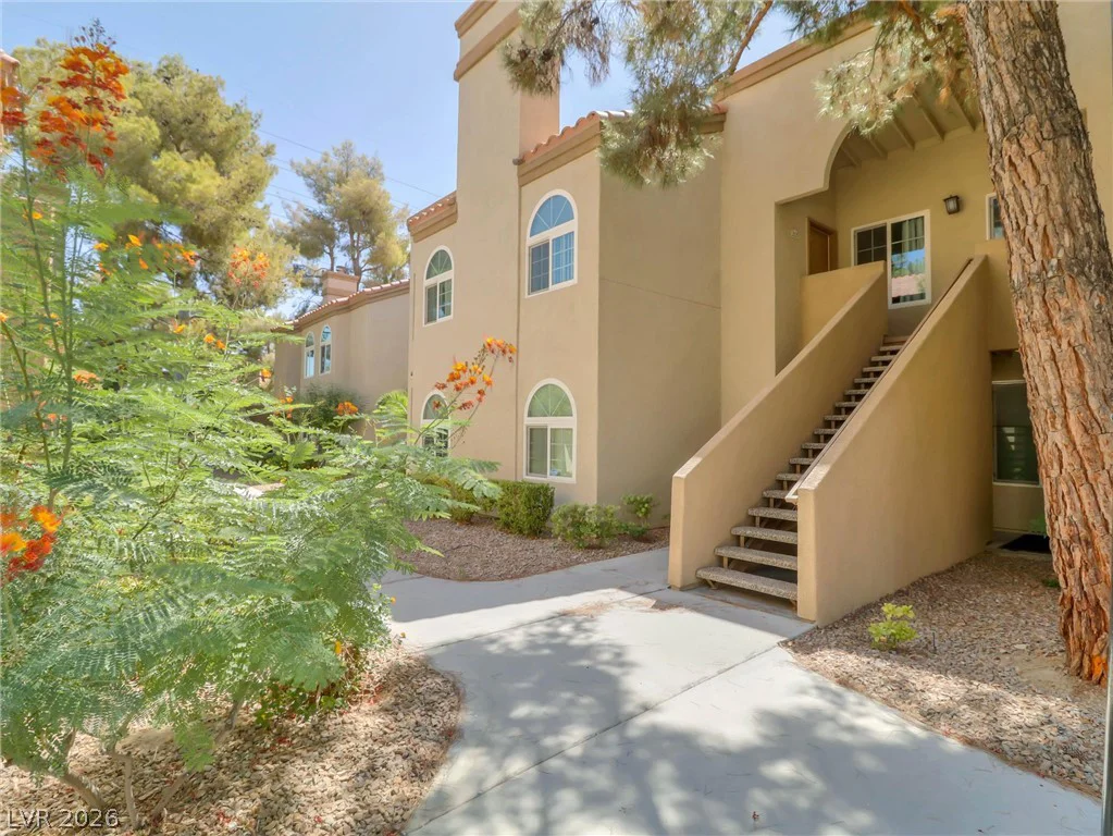 3145 Flamingo, Las Vegas, NV 89121