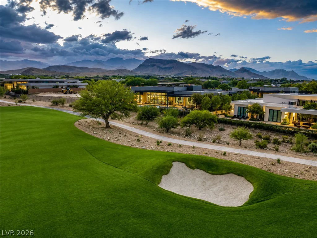 43 Crested Cloud, Las Vegas, NV 89135