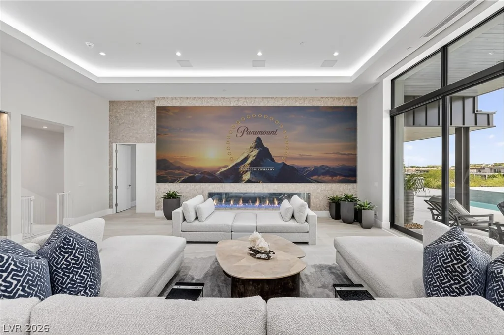 43 Crested Cloud, Las Vegas, NV 89135